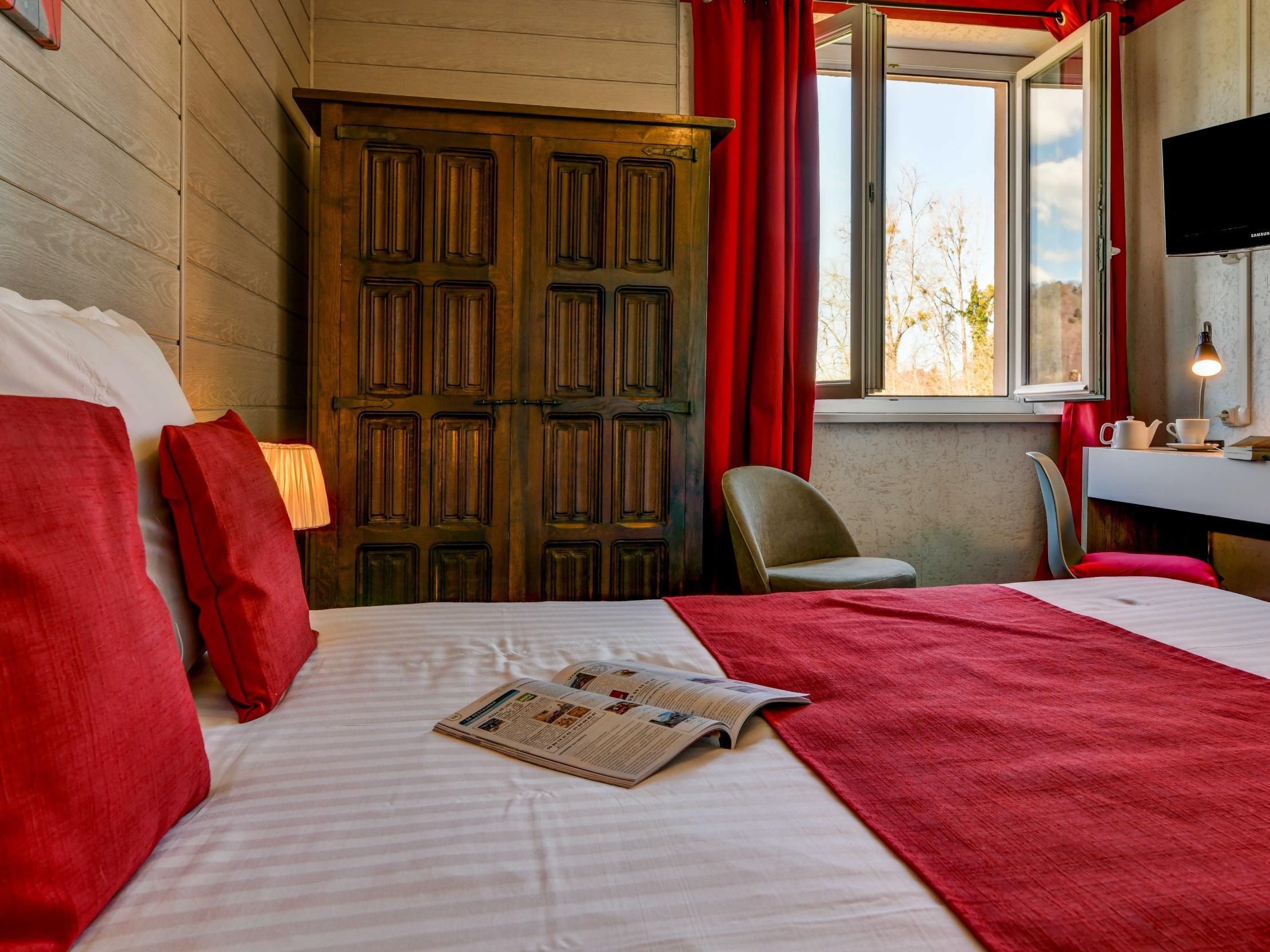 Logis Hostellerie Du Neez Gan エクステリア 写真