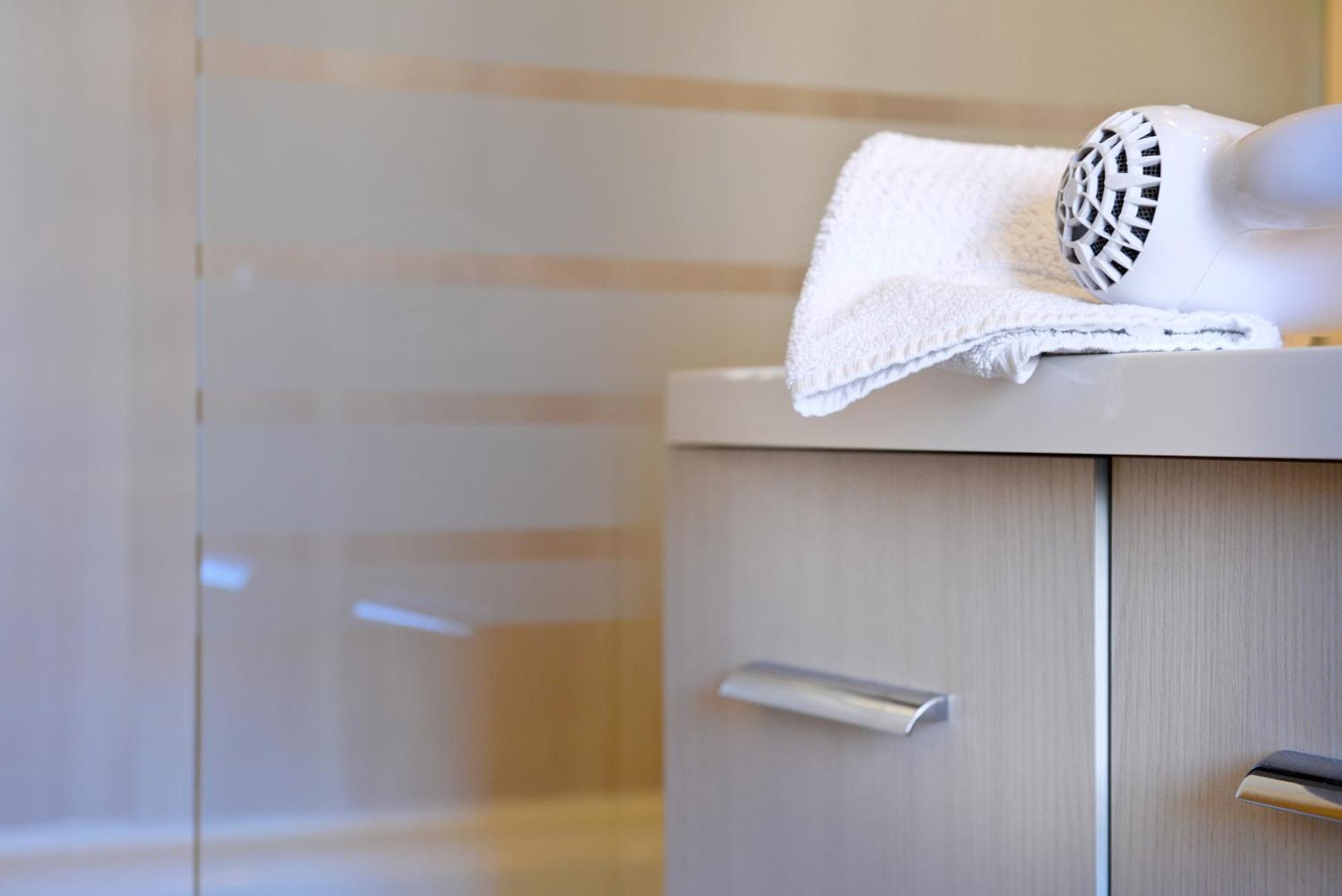 Logis Hostellerie Du Neez Gan エクステリア 写真