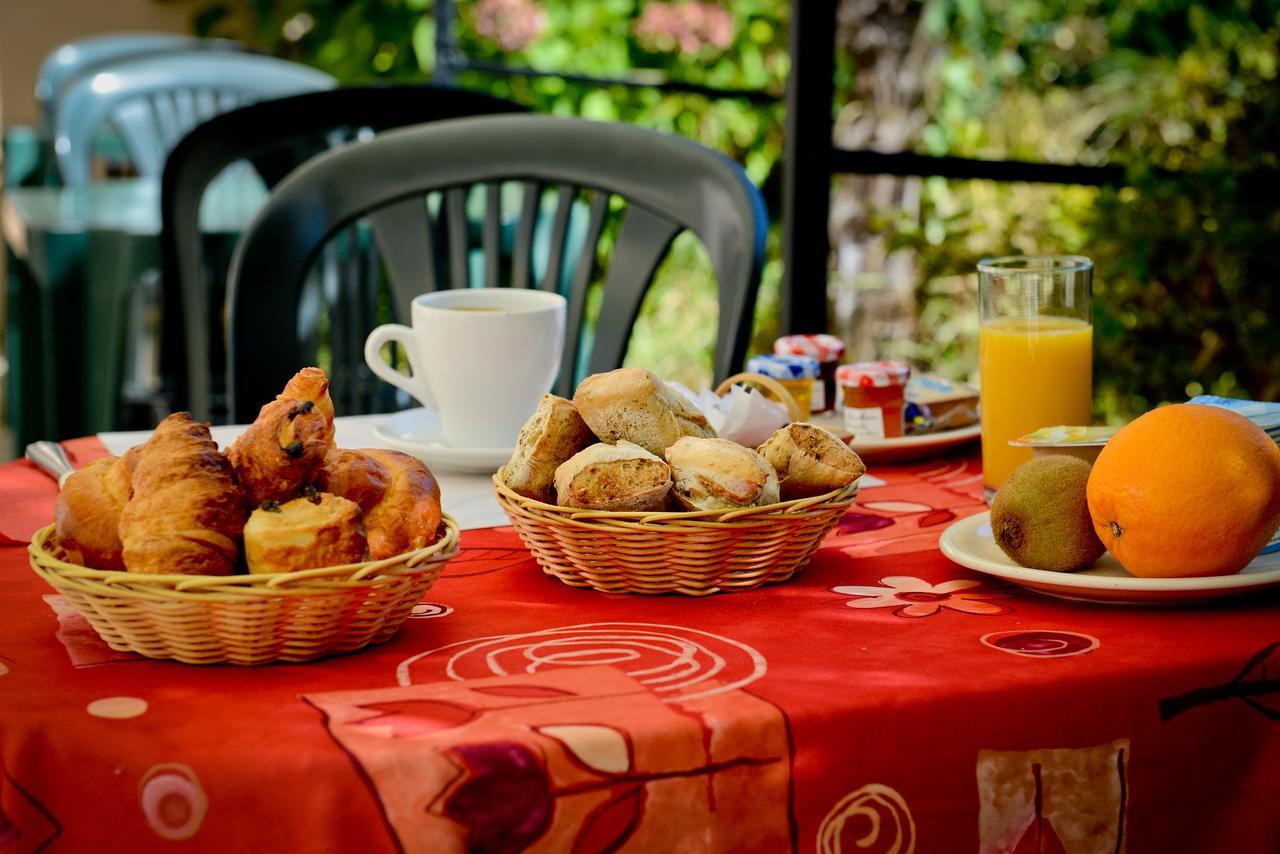 Logis Hostellerie Du Neez Gan エクステリア 写真
