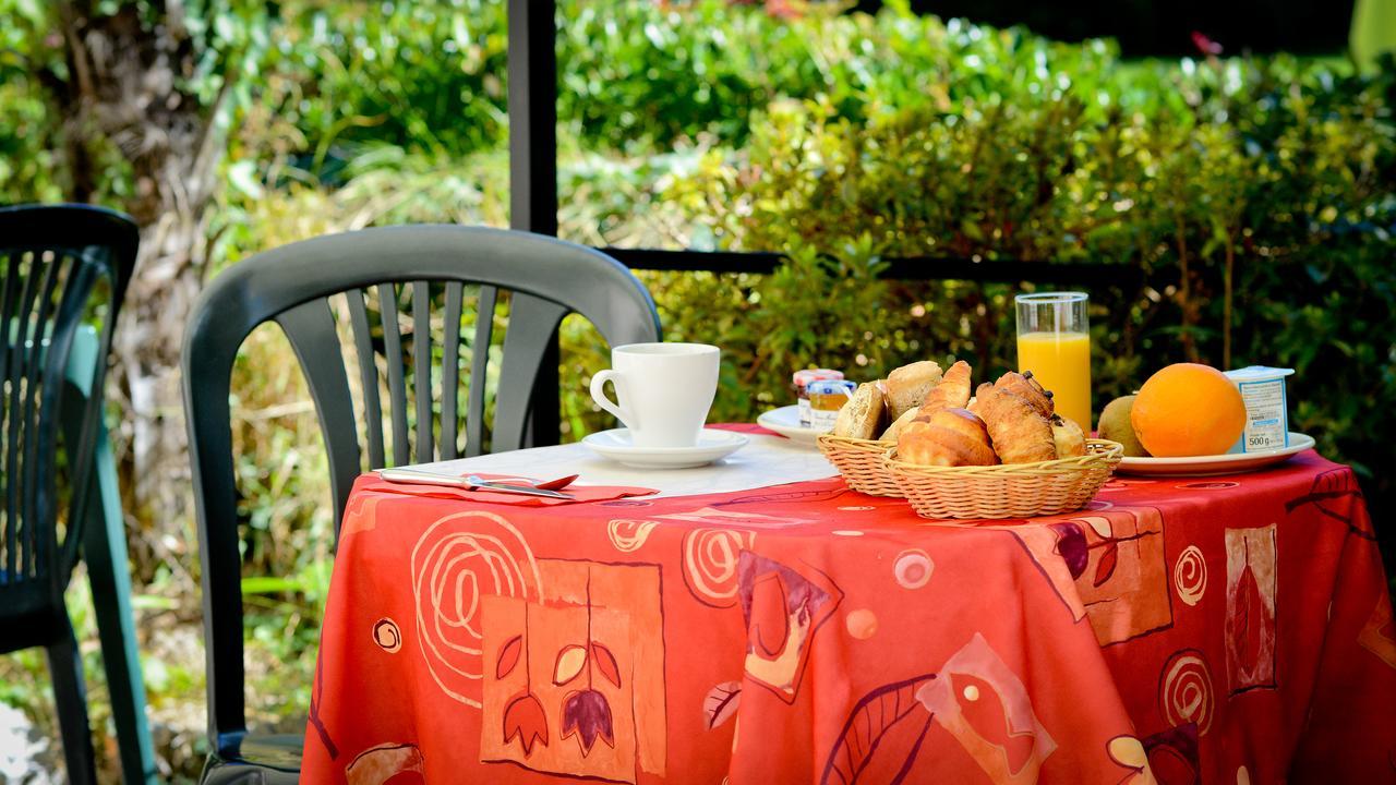 Logis Hostellerie Du Neez Gan エクステリア 写真